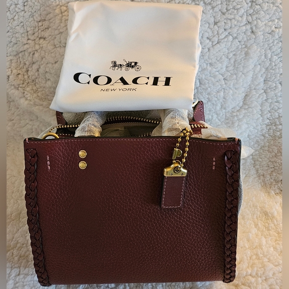 🎀Authentic Coach Rogue 20 With Braid. Pebble Leather Brass /Wine🌺 - Picture 12 of 16